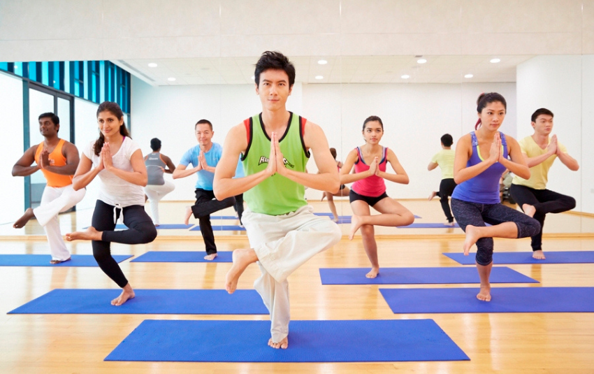 Yoga class by Sport Singapore with practioners of different ethnicities
