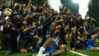 SPL : Resilient Lion City Sailors thrash Balestier Tigers 4-1 to win their 1st league trophy!
