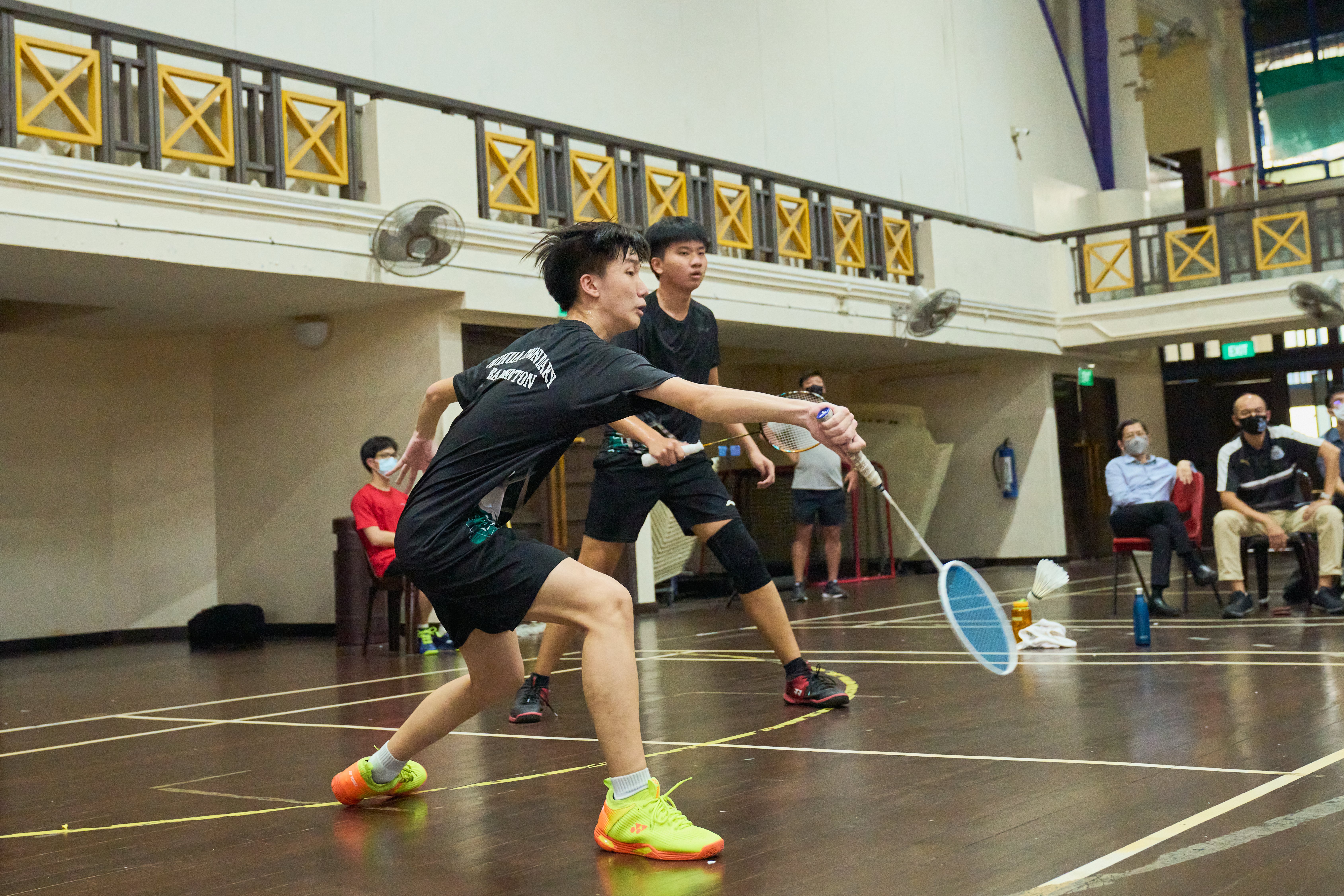 2022-04-27 Badminton B Div Boys Final Match 4 Yeo Jun Jie & Tan Yu Chuan Ace(Fuhua Sec) defending against Ng Jien Hien & Leow Wei Sheen(HCI) Fuhua Sec won 21-14 14-21 21-13 HCI won 4-1 Photo by Eric Koh DSC07621