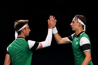 STO Dbls Top seeds Gillé & Vliegen deliver sterling performance to reach QF!