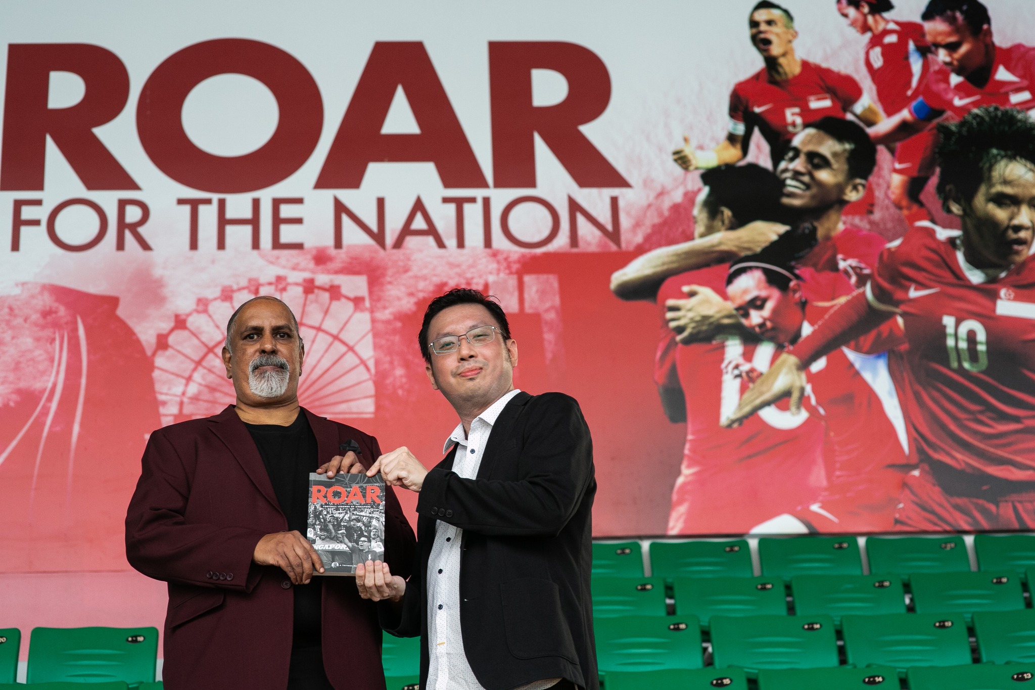 ROAR : Football Legends of Singapore - For Future Generations to Remember!