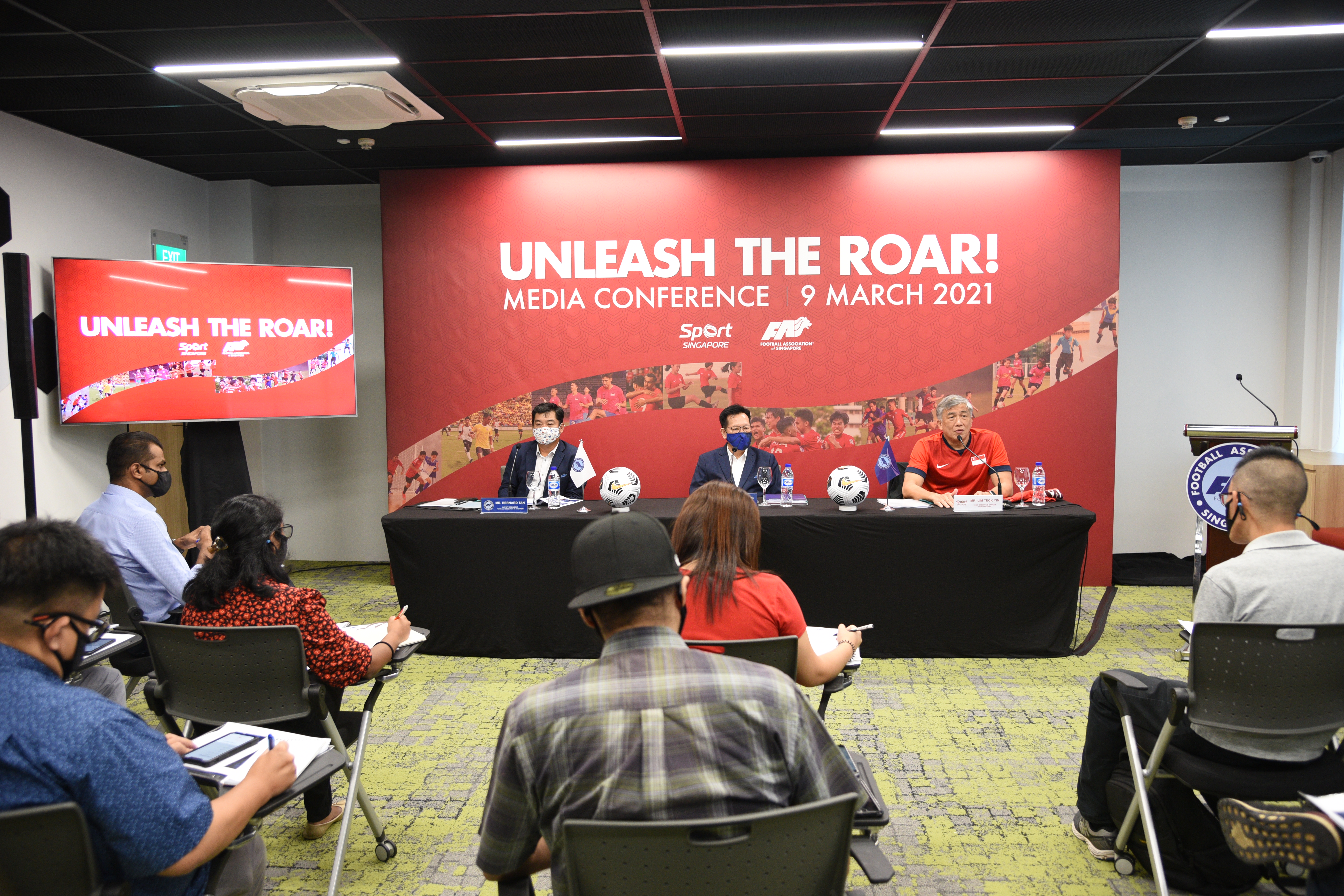 UNLEASH THE ROAR! An aspiration to unify Singaporeans through football